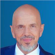 Sono un life e business coach esperto in:
- comunicazione  soft-skill
- processi formativi e di carriera
- leadership e gestione dei team